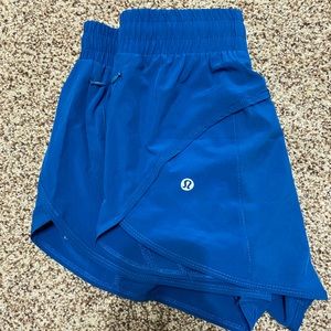 DH gate lululemon shorts